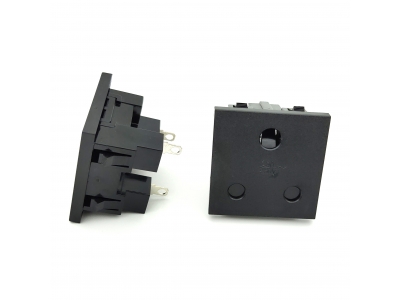 50*50大南非印度規(guī)三孔插座儲能電源插座